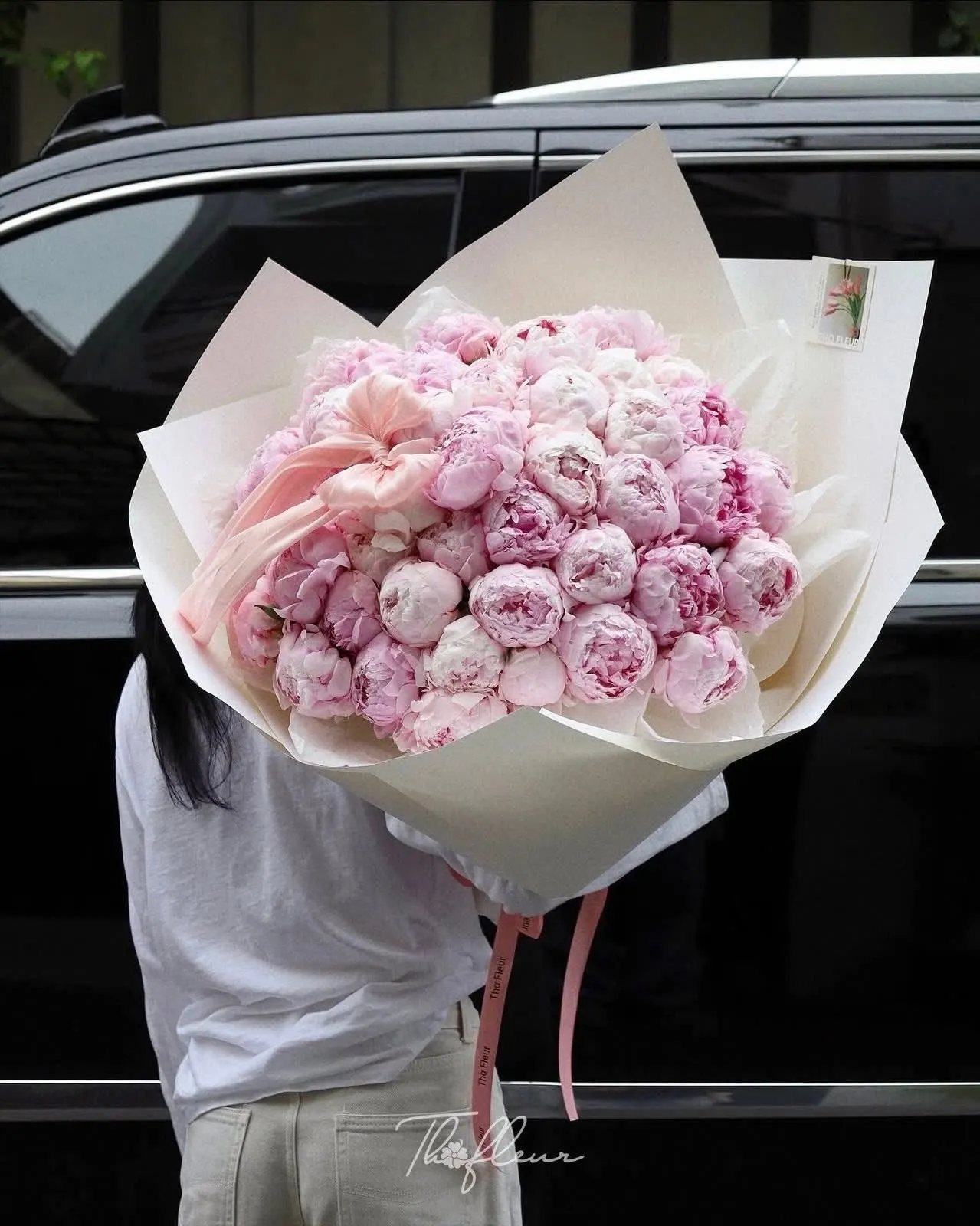 Bó hoa mẫu đơn 83
