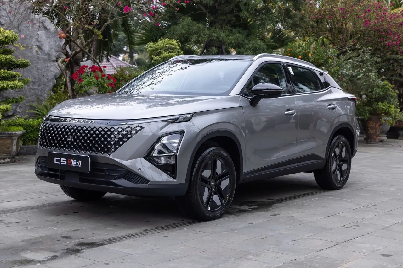 Omoda C5 SHS-H SUV hybrid tự sạc