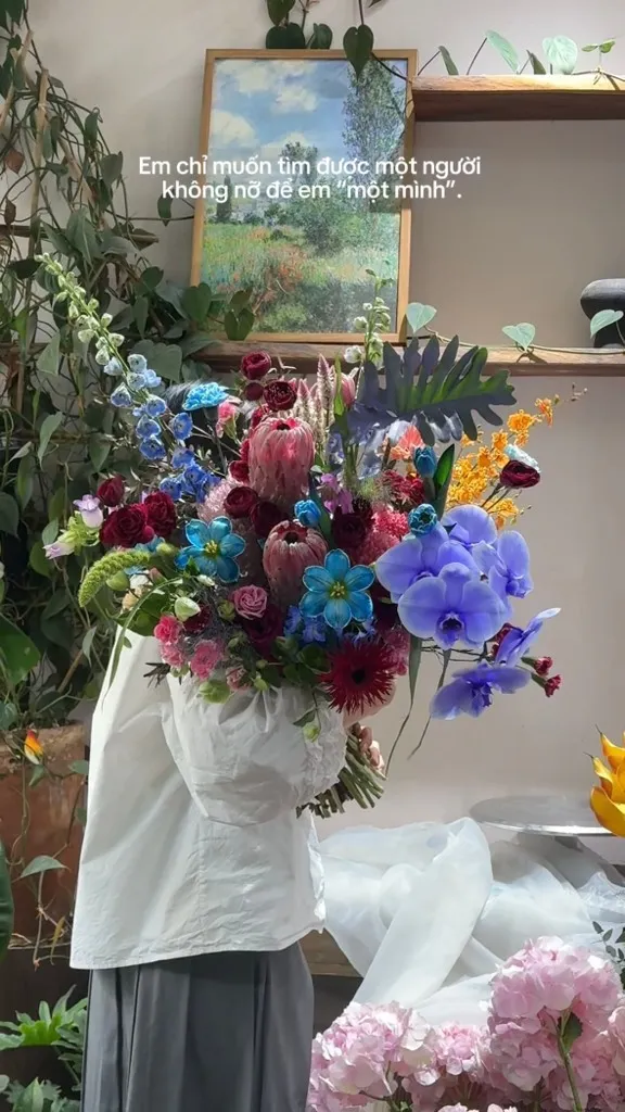 Em chỉ muốn tìm được một người không nỡ để em “một mình”.

Item: Flower Bouquet
Photo: For our valued customers
_______
𝐓𝐡𝐨̛ 𝐅𝐥𝐞𝐮𝐫 - 𝐀 𝐒𝐲𝐦𝐛𝐨𝐥 𝐎𝐟 𝐋𝐨𝐯𝐞 
▪️GIẢM 5% KHI CHECKIN TẠI SHOP
▪️79 Hồ Văn Huê, Phường Đức Nhuận, TP Hồ Chí Minh
▪️0798080779
▪Instagram @tho_fleur
▪️Tiktok: @thofleur
#thofleur #hoa_tuoi #florist
