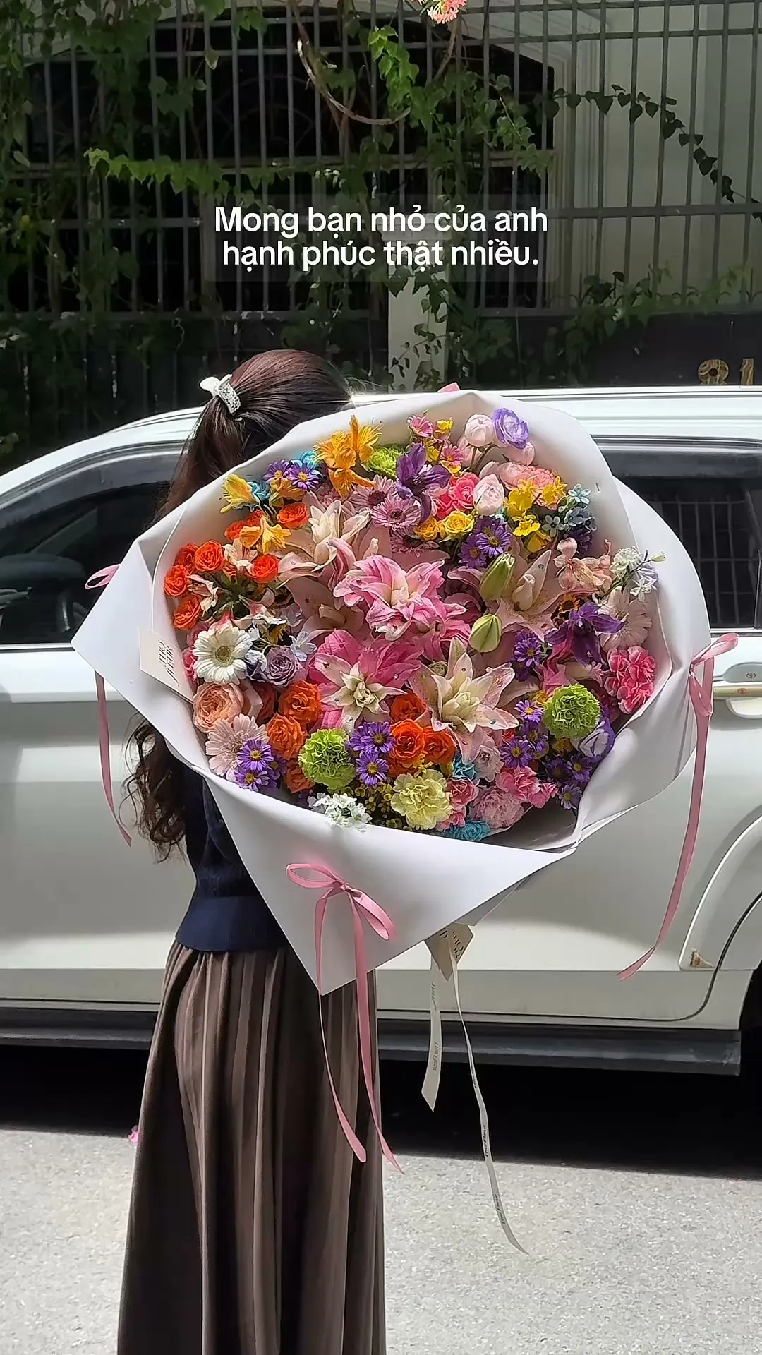 Mong bạn nhỏ của anh hạnh phúc thật nhiều.

Item: Flower Bouquet
Photo: For our valued customers
_______
𝐓𝐡𝐨̛ 𝐅𝐥𝐞𝐮𝐫 - 𝐀 𝐒𝐲𝐦𝐛𝐨𝐥 𝐎𝐟 𝐋𝐨𝐯𝐞 
▪️GIẢM 5% KHI CHECKIN TẠI SHOP
▪️79 Hồ Văn Huê, Phường Đức Nhuận, TP Hồ Chí Minh
▪️0798080779
▪Instagram @tho_fleur
▪️Tiktok: @thofleur
#thofleur #hoa_tuoi #florist