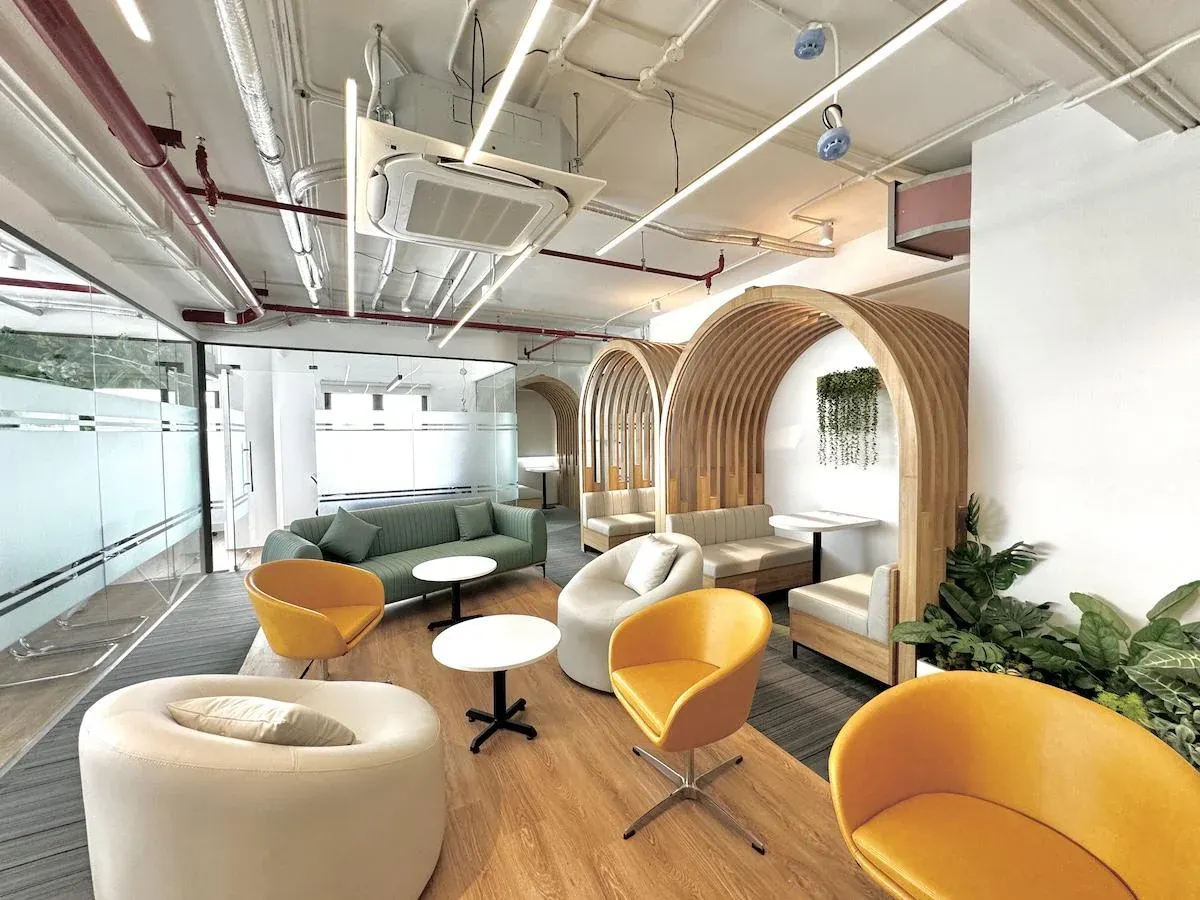 Không gian coworking hiện đại ở Đà Nẵng với tầm nhìn sông Hàn