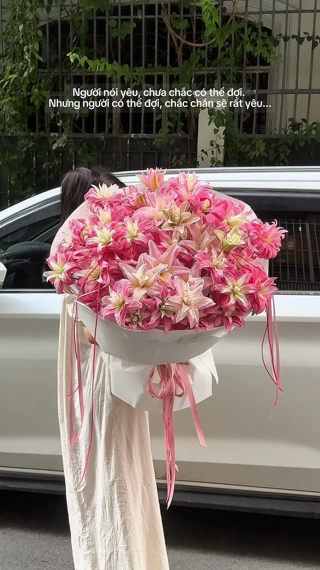 "Người nói yêu, chưa chắc có thể đợi. Nhưng người có thể đợi, chắc chắn sẽ rất yêu..."

Item: Flower Bouquet
Photo: For our valued customers
_______
𝐓𝐡𝐨̛ 𝐅𝐥𝐞𝐮𝐫 - 𝐀 𝐒𝐲𝐦𝐛𝐨𝐥 𝐎𝐟 𝐋𝐨𝐯𝐞 
▪️GIẢM 5% KHI CHECKIN TẠI SHOP
▪️79 Hồ Văn Huê, Phường Đức Nhuận, TP Hồ Chí Minh
▪️0798080779
▪Instagram @tho_fleur
▪️Tiktok: @thofleur
#thofleur #hoa_tuoi #florist