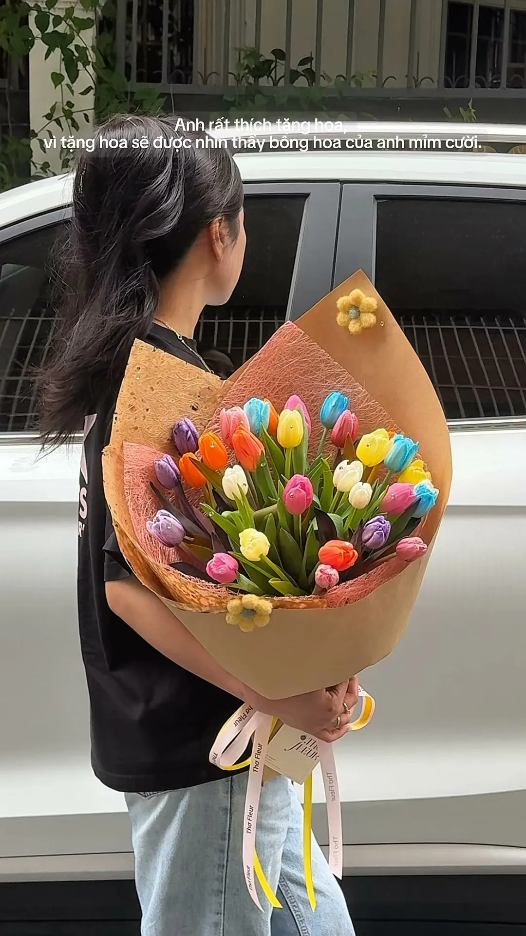 Anh rất thích tặng hoa, vì tặng hoa sẽ được nhìn thấy bông hoa của anh mỉm cười.

Item: Tulip
Photo: For our valued customers
_______
𝐓𝐡𝐨̛ 𝐅𝐥𝐞𝐮𝐫 - 𝐀 𝐒𝐲𝐦𝐛𝐨𝐥 𝐎𝐟 𝐋𝐨𝐯𝐞 
▪️GIẢM 5% KHI CHECKIN TẠI SHOP
▪️79 Hồ Văn Huê, Phường Đức Nhuận, TP Hồ Chí Minh
▪️0798080779
▪Instagram @tho_fleur
▪️Tiktok: @thofleur
#thofleur #hoa_tuoi #florist