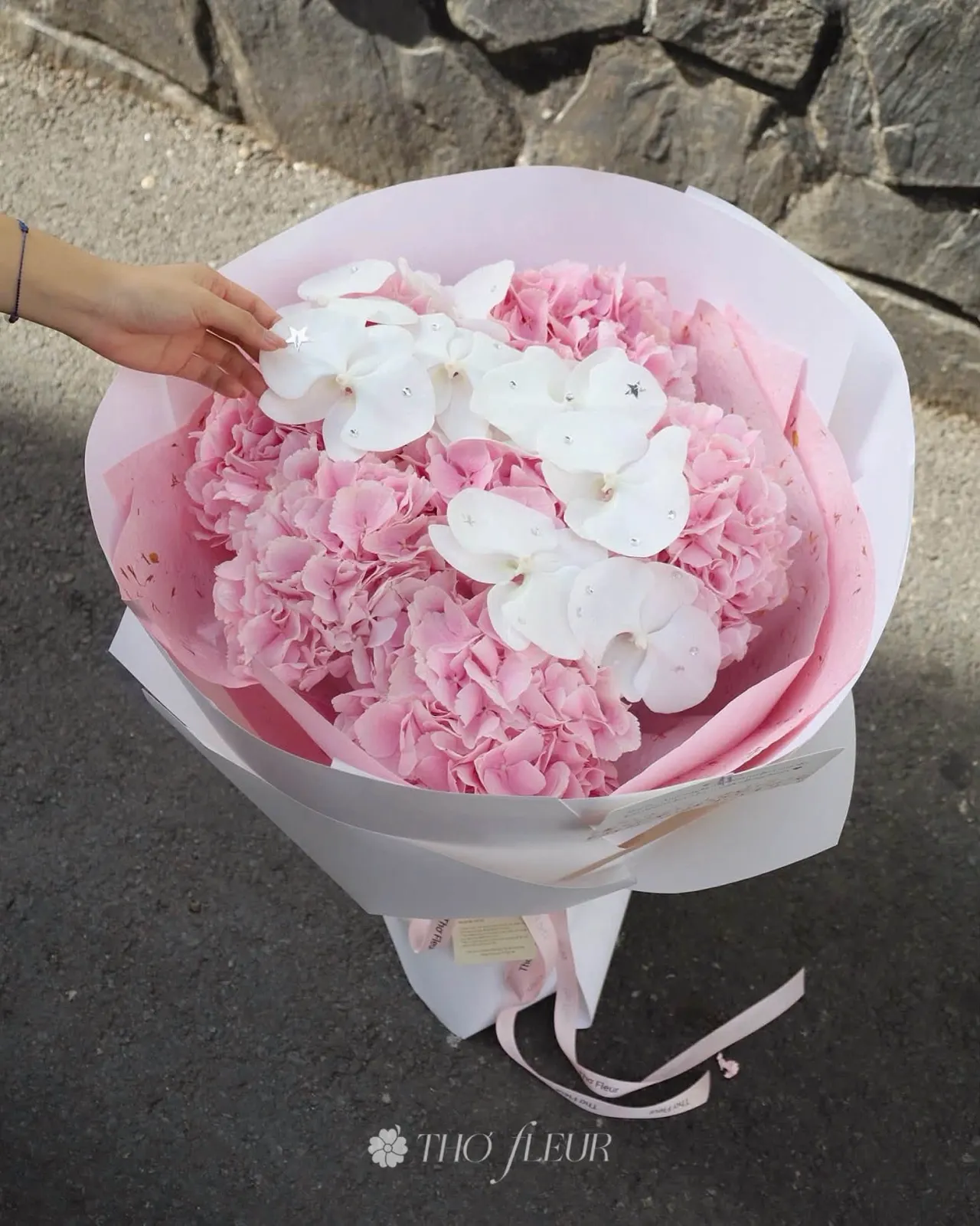 Bó hoa cẩm tú cầu 28