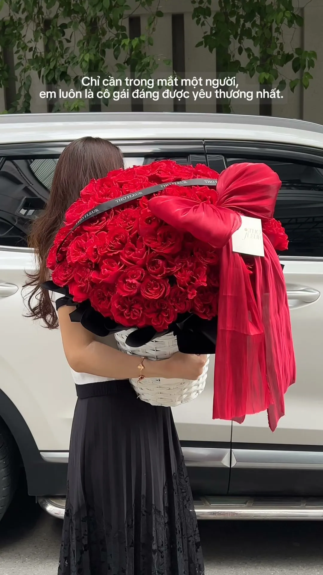 Chỉ cần trong mắt một người, em luôn là cô gái đáng được yêu thương nhất.

Item: Flower Bag
Photo: For our valued customers
_______
𝐓𝐡𝐨̛ 𝐅𝐥𝐞𝐮𝐫 - 𝐀 𝐒𝐲𝐦𝐛𝐨𝐥 𝐎𝐟 𝐋𝐨𝐯𝐞 
▪️GIẢM 5% KHI CHECKIN TẠI SHOP
▪️79 Hồ Văn Huê, Phường Đức Nhuận, TP Hồ Chí Minh
▪️0798080779
▪Instagram @tho_fleur
▪️Tiktok: @thofleur
#thofleur #shophoa #hoatuoi #florist