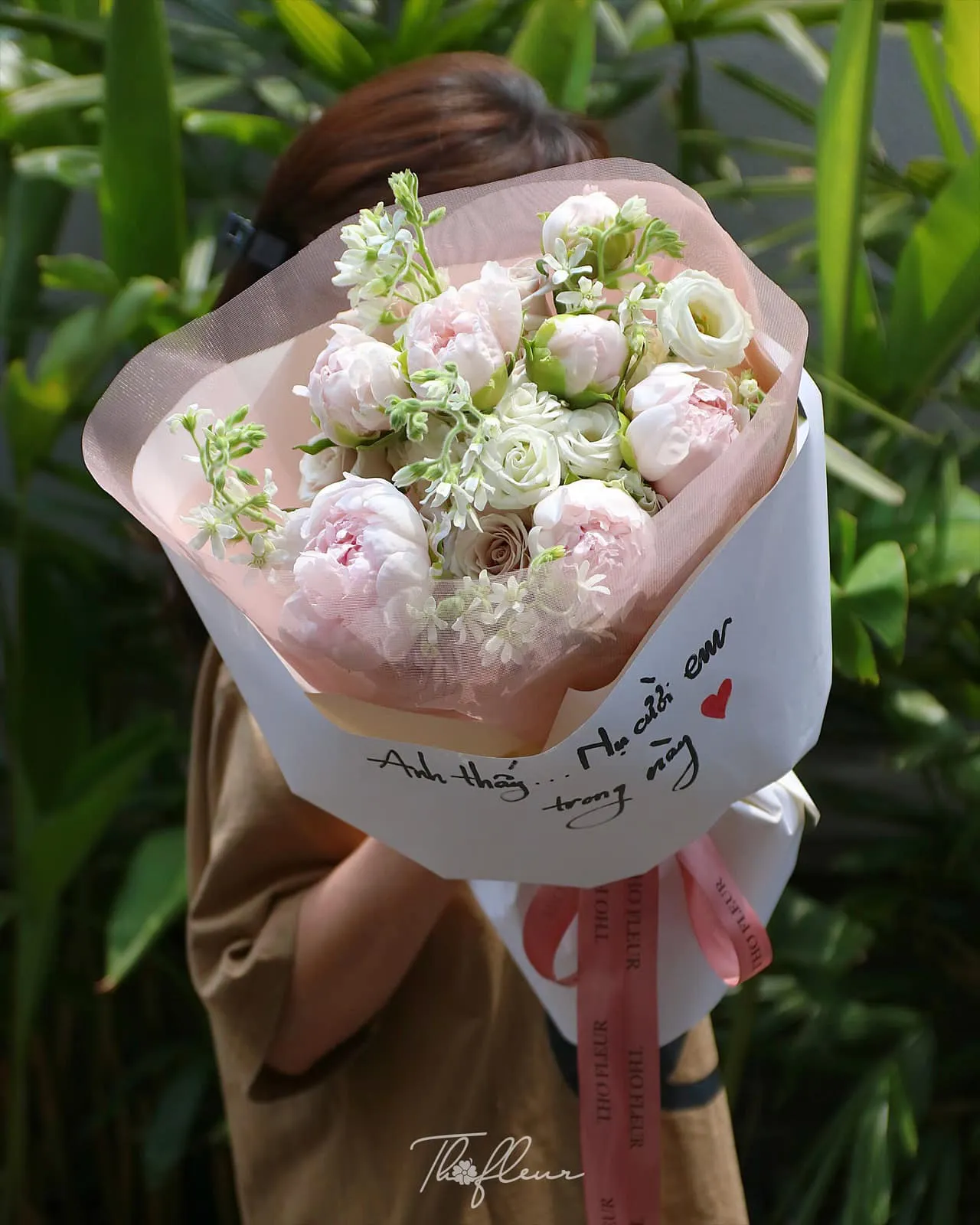 Bó hoa mẫu đơn 66