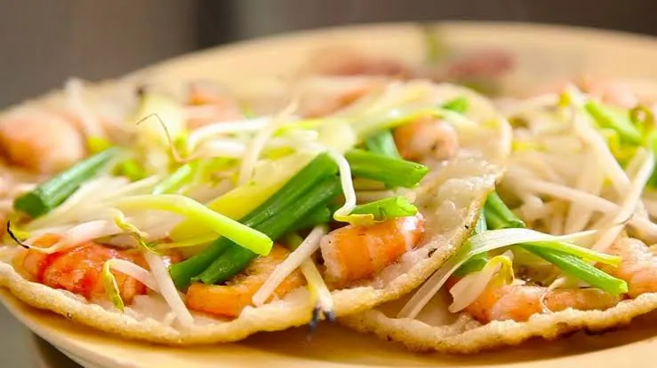 Bánh xèo tôm nhảy Phú Yên
