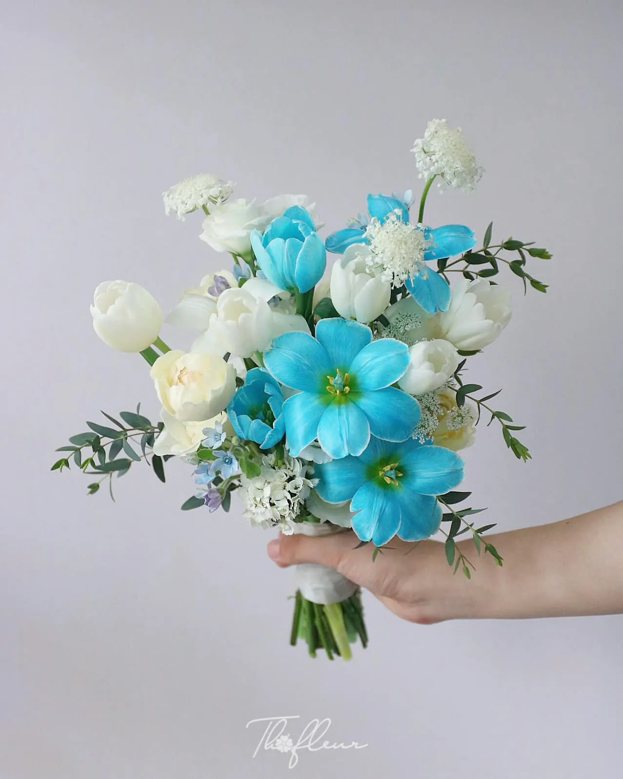 Hoa cưới tulip 35